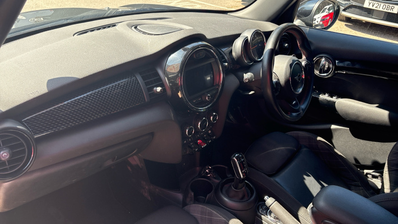 MINI Hatchback 2.0 Cooper S Sport II 5dr Auto Petrol Hatchback